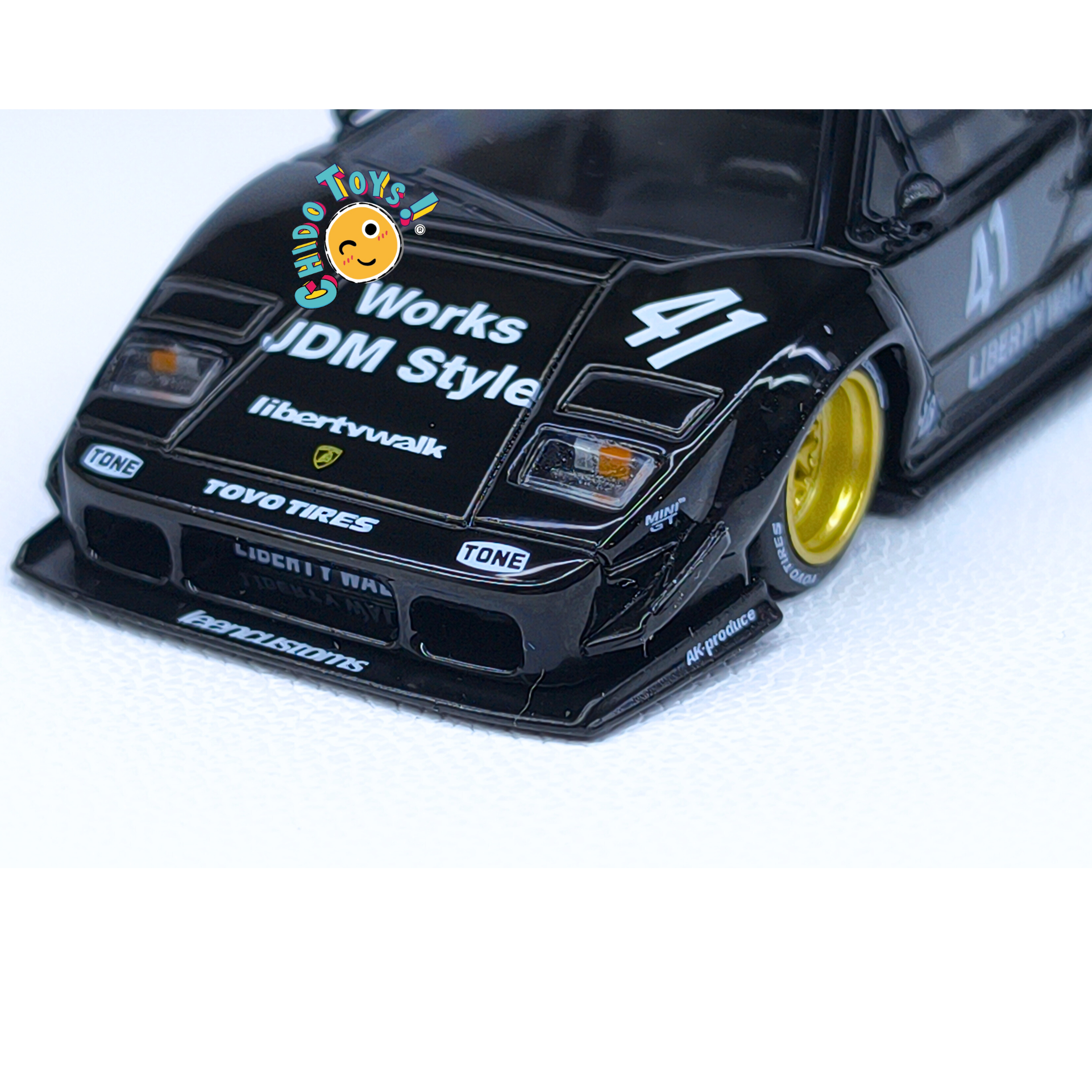 Mini GT Lamborghini Countach LB-WORKS 1:64 negro