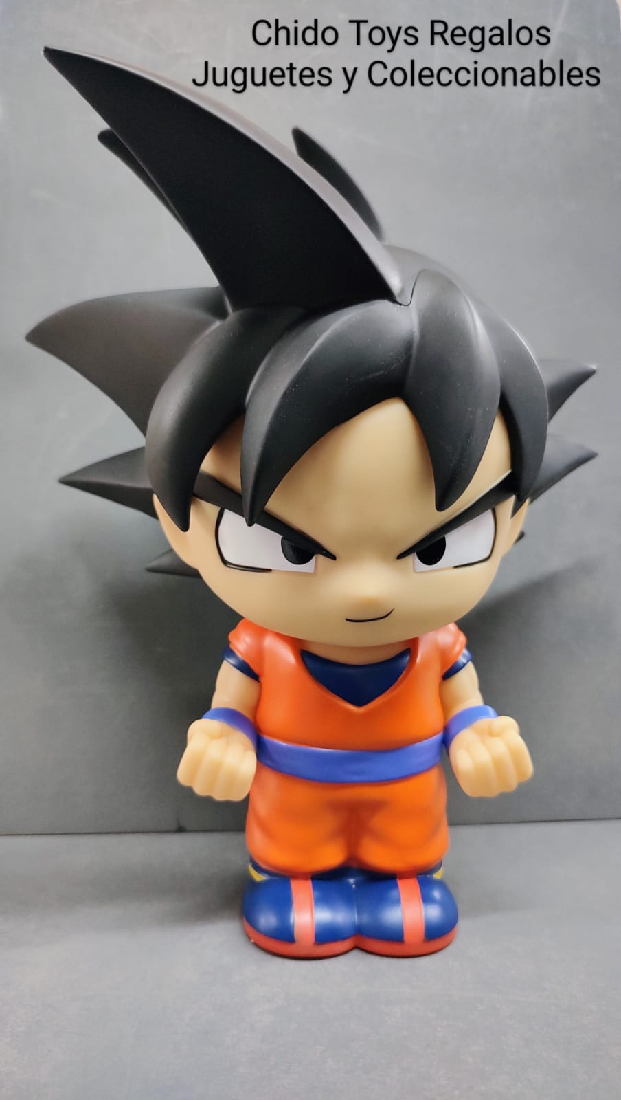 Alcancia marca Monogram, modelo Goku - Chido Toys