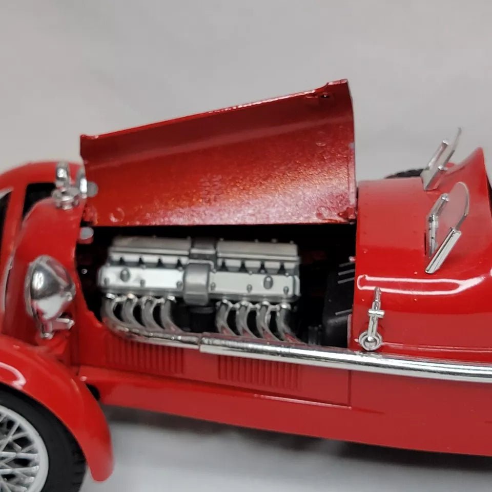 Alfa Romeo 8C 2300 Monza 1931 – Bburago 1:18 (Hecho en Italia) - Chido Toys