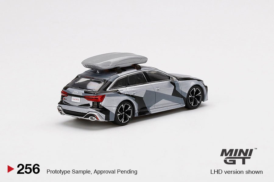 Audi RS 6 Avant Silver Digital Camouflage c/ Roof Box 1:64 – Mini GT - Chido Toys