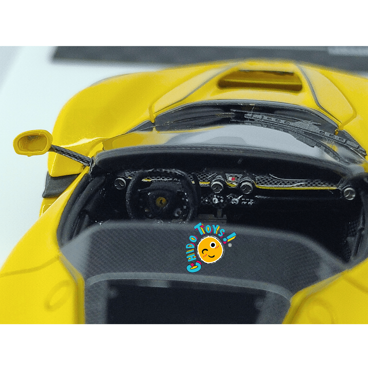 Auto a escala 1:64 LaFerrari Aperta Giallo Triplo Strato – FuelMe x TOC (Edición limitada) - Chido Toys