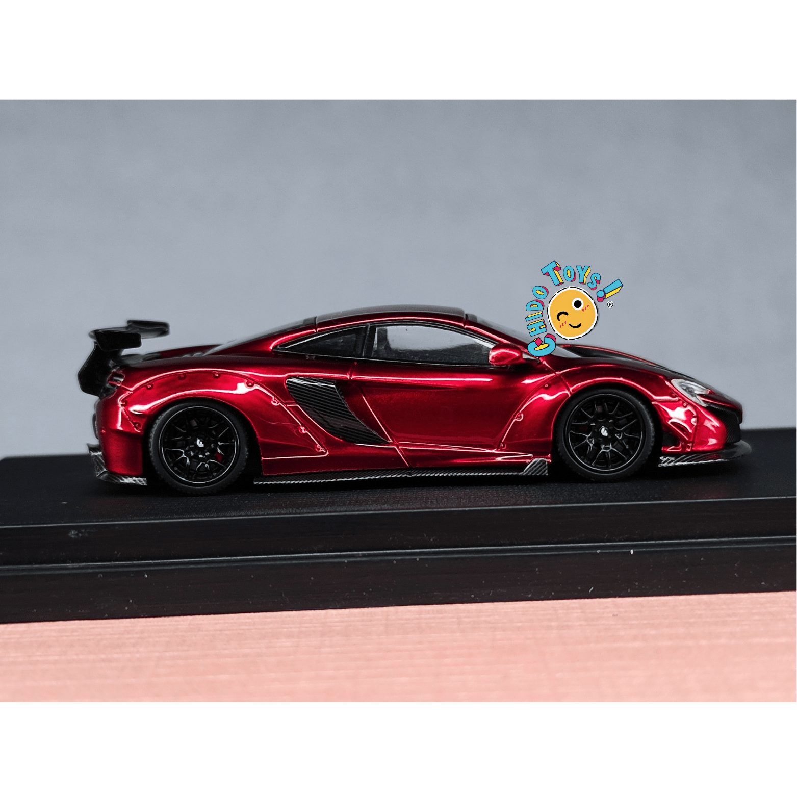 Auto a escala 1:64 McLaren 650S rojo candy – Star Model - Chido Toys