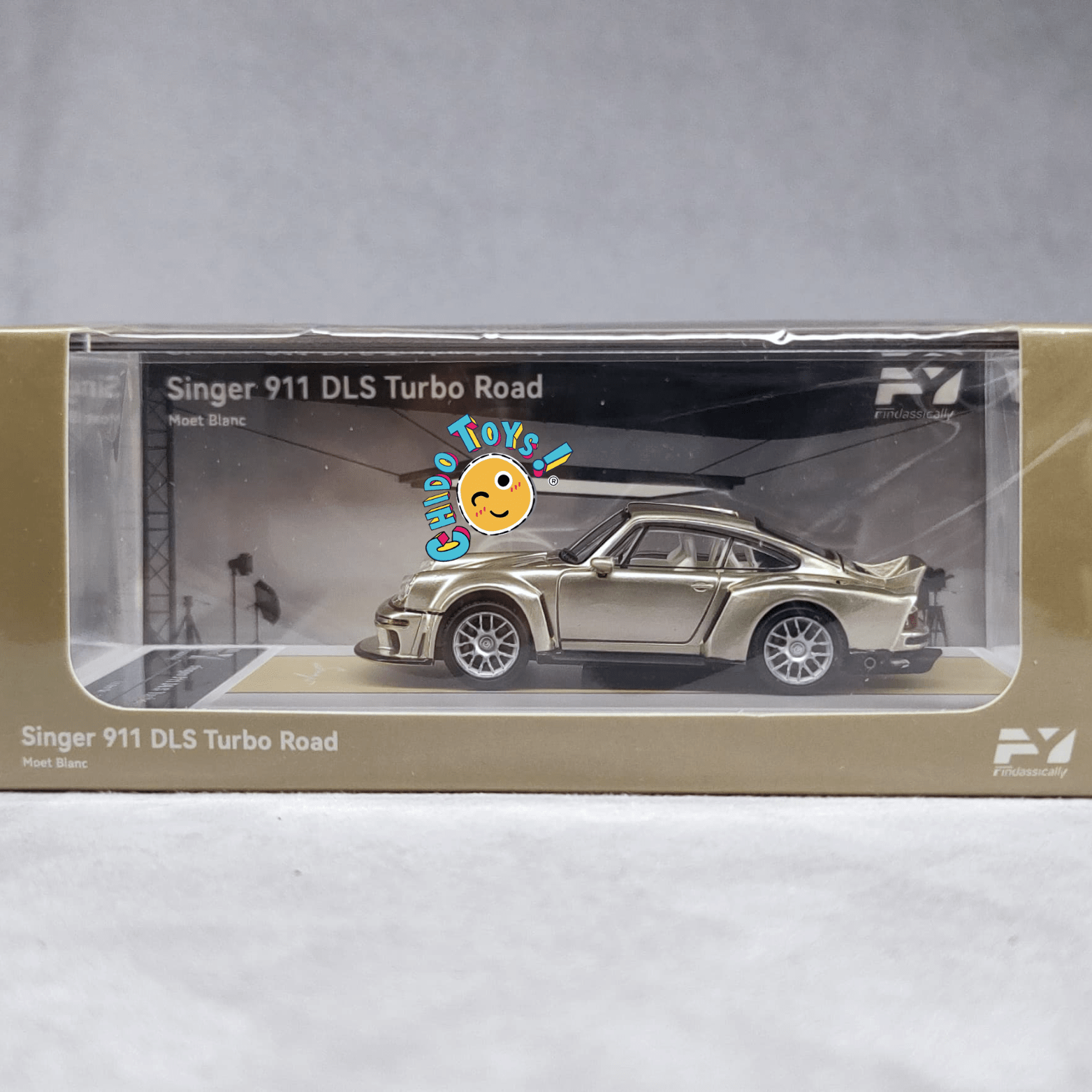 Auto a escala 1/64 Singer 911 DLS Turbo Road Moet Blanc - Find Classic Ally (Edición limitada 899 piezas) - Chido Toys