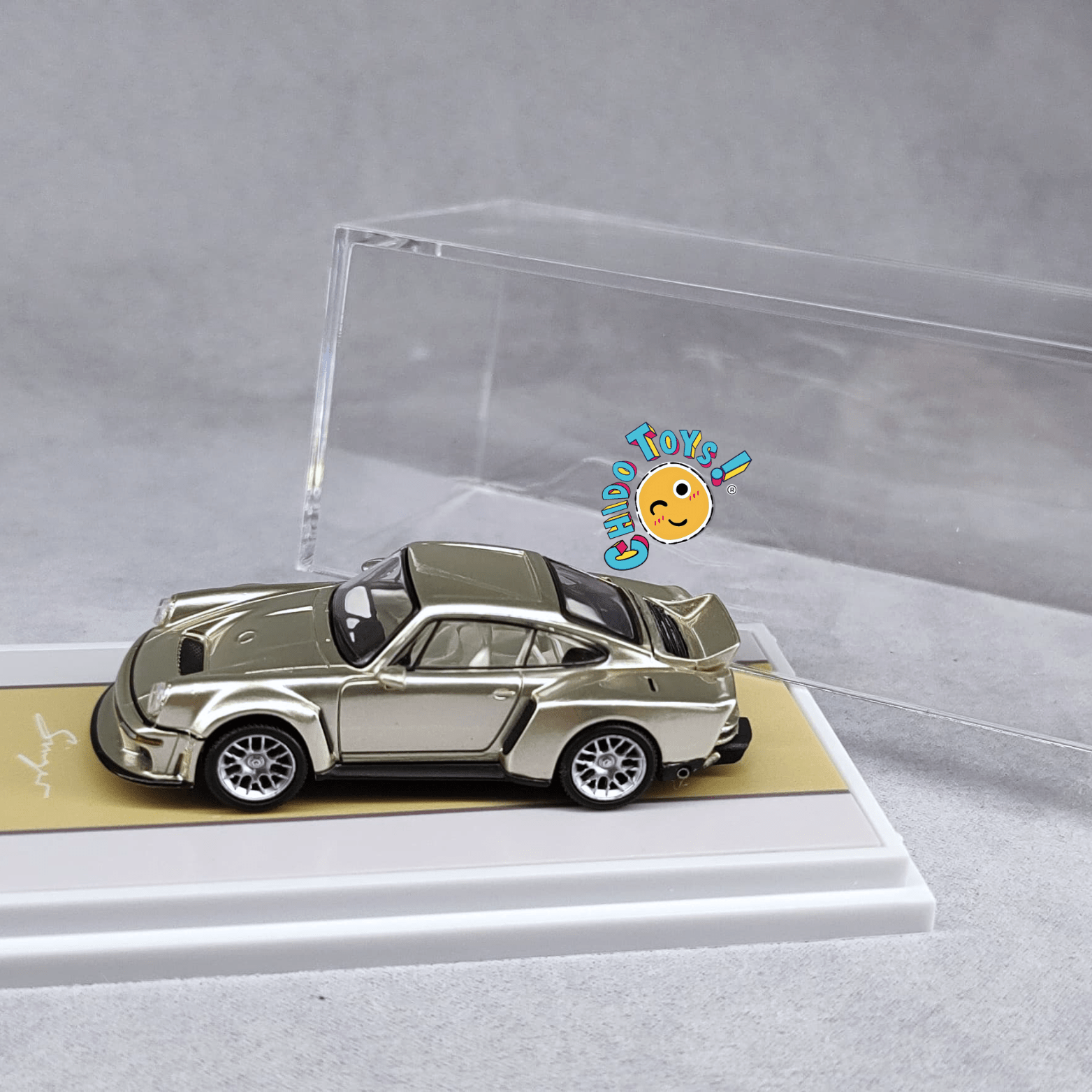 Auto a escala 1/64 Singer 911 DLS Turbo Road Moet Blanc - Find Classic Ally (Edición limitada 899 piezas) - Chido Toys