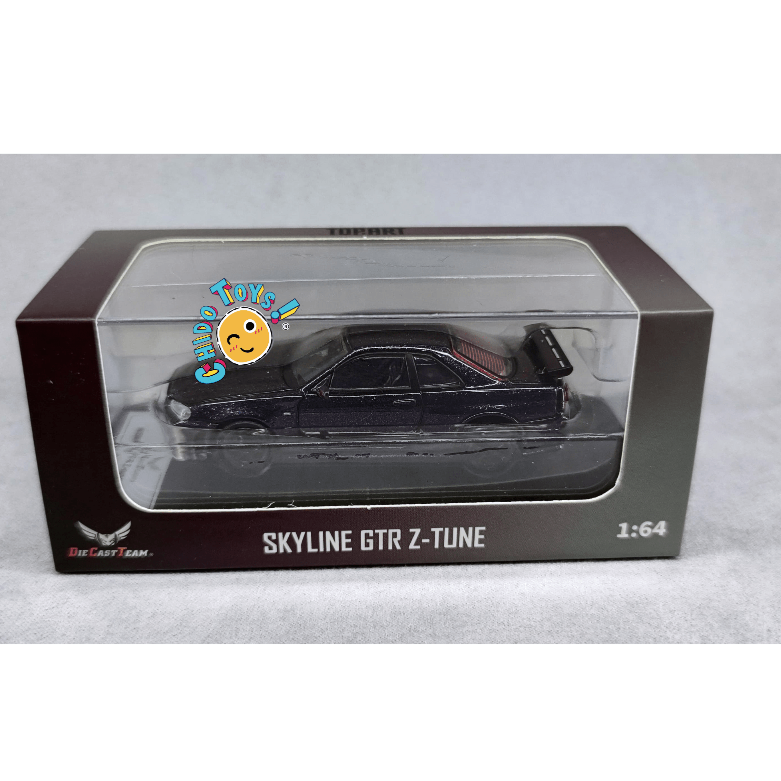 Auto a escala 1:64 TopArt Nissan Skyline GT - R R34 Z - Tune Camaleón con Base y Capelo - Chido Toys