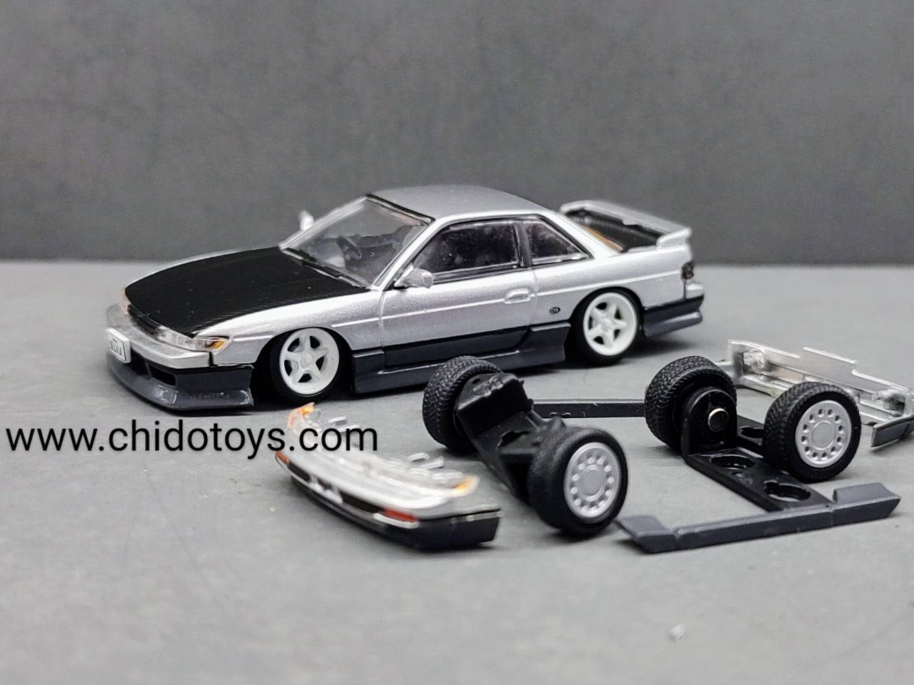 Auto a escala marca BMC, Modelo Nissan Silvia S13 - Chido Toys