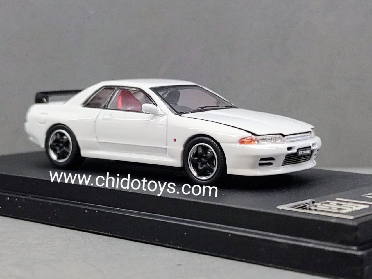 Auto a escala marca Cool Art, Modelo Nissan GTR R32 - Chido Toys