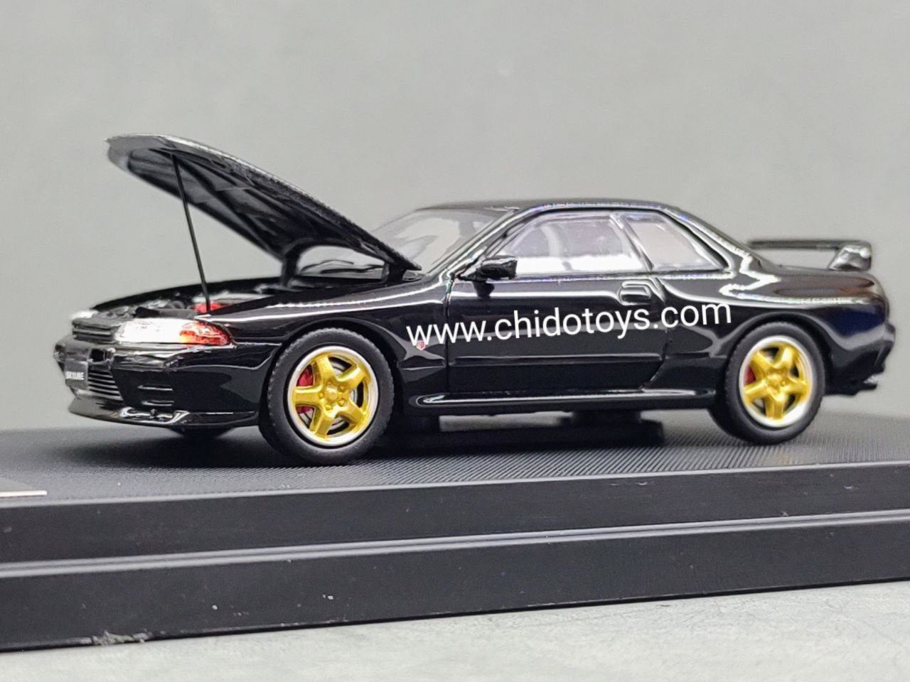 Auto a escala marca Cool Art, Modelo Nissan GTR R32 - Chido Toys