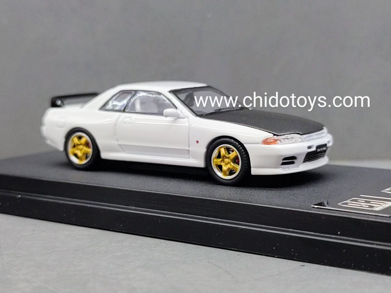 Auto a escala marca Cool Art, Modelo Nissan GTR R32 - Chido Toys