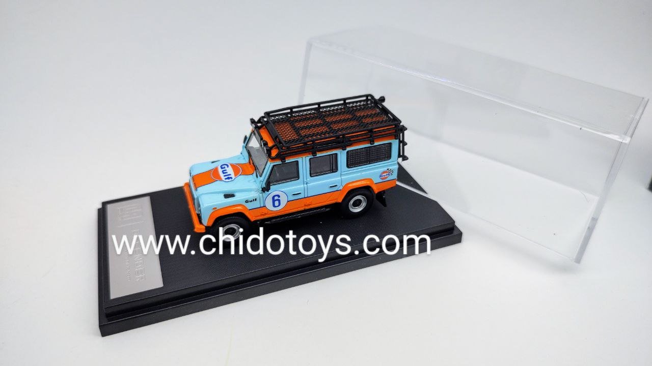 Auto a escala marca Cool Art, modelo SET Land Rover Defender Gulf - Chido Toys