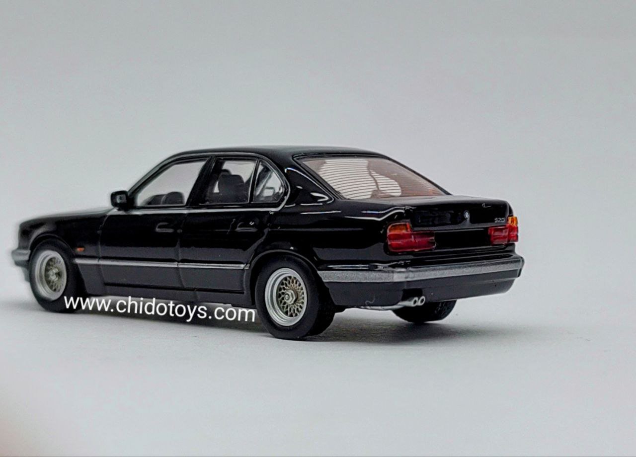 Auto a Escala Marca DCM Modelo BMW E 34 - Chido Toys