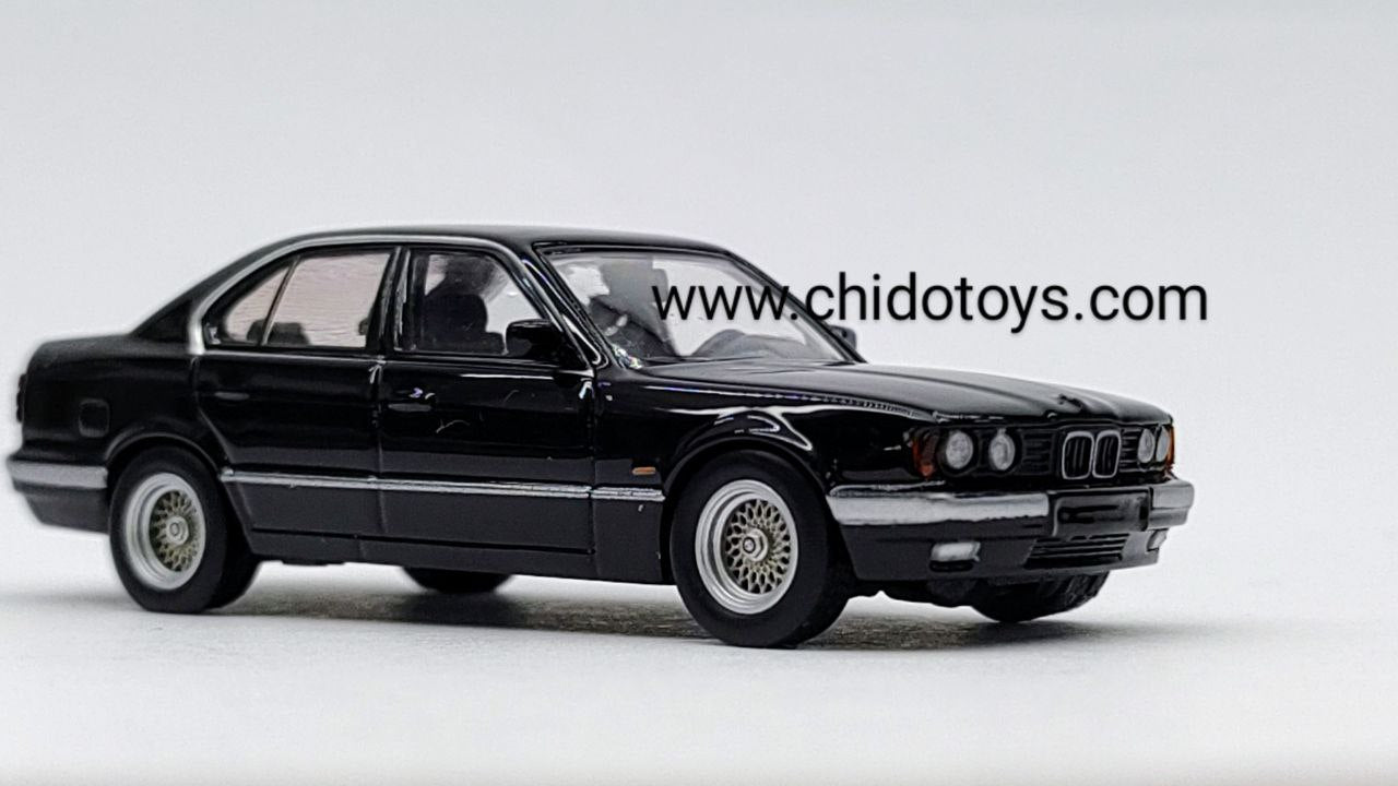 Auto a Escala Marca DCM Modelo BMW E 34 - Chido Toys