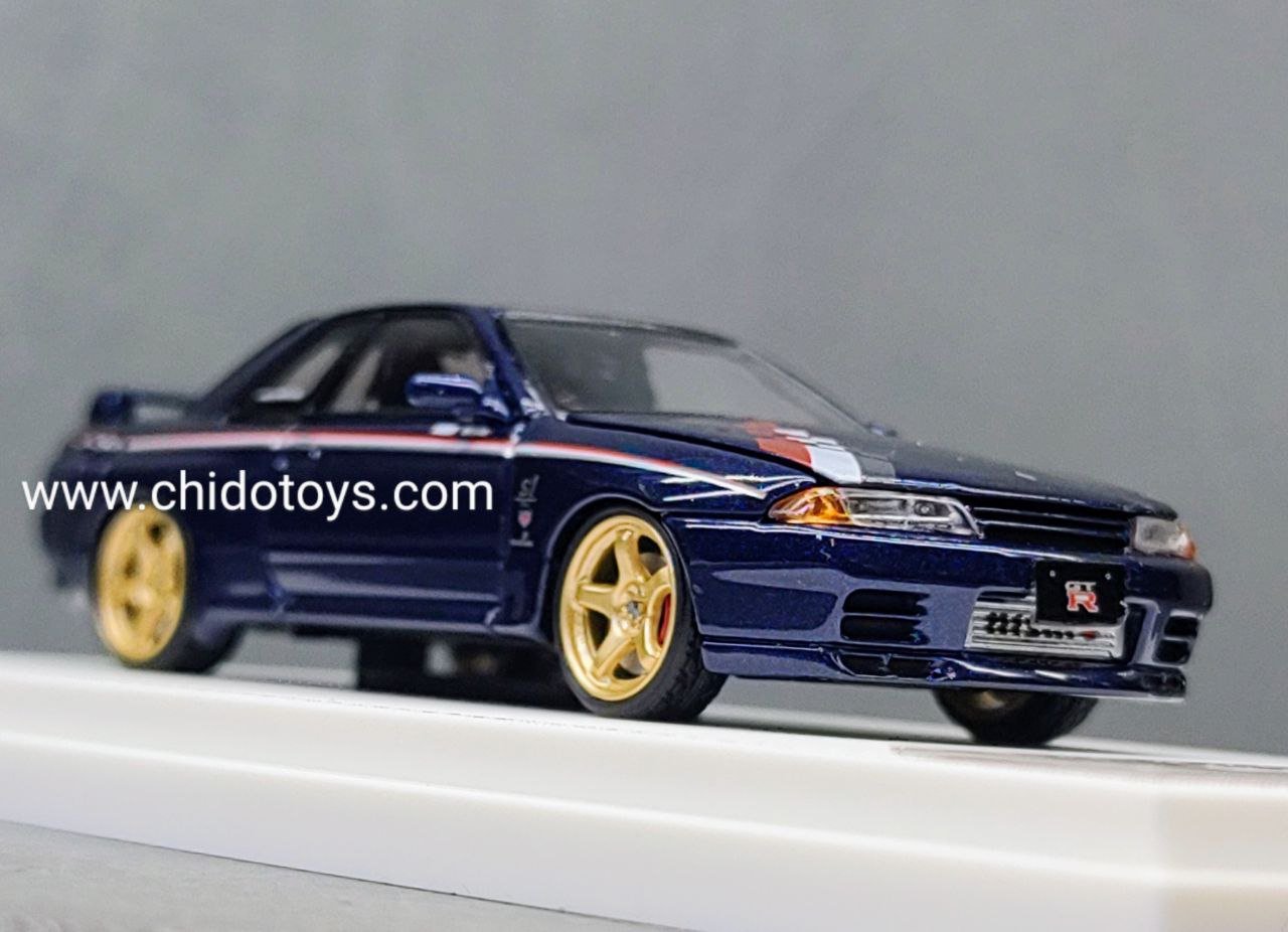 Auto a escala marca Focal Horizon R32 Blue con apertura de cofre - Chido Toys