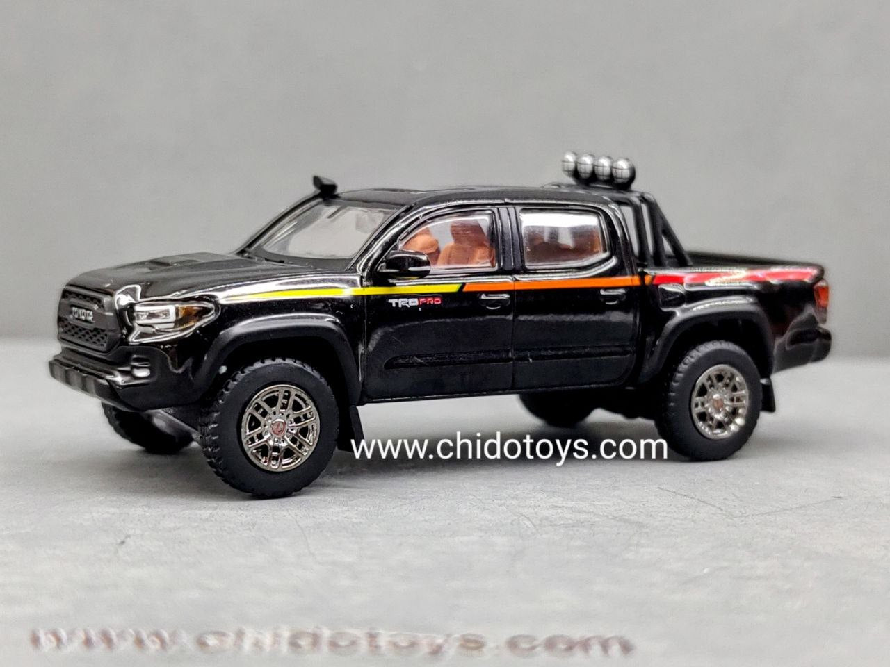 Auto a escala marca GDC, Modelo Toyota Tacoma TRD PRO - Chido Toys
