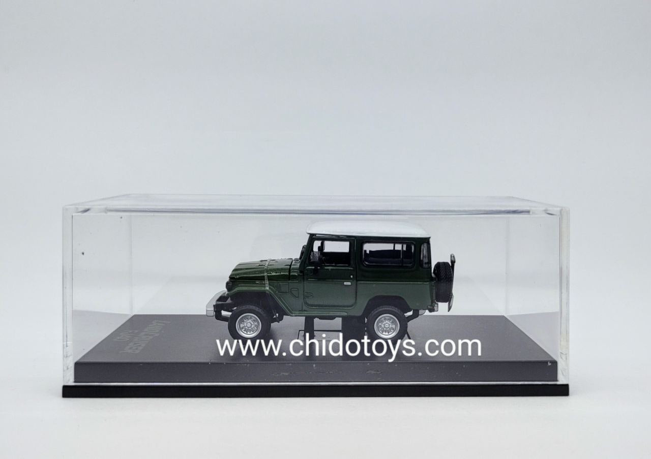 Auto a escala marca Hobby Fans, Modelo Toyota Land Cruiser FJ40 - Chido Toys