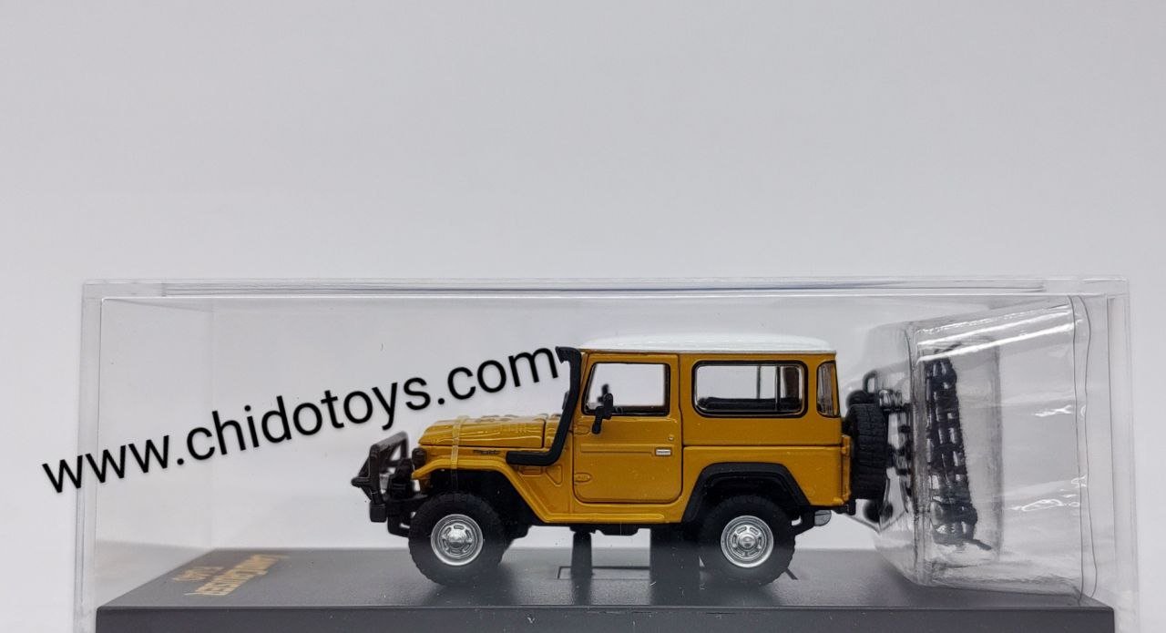 Auto a escala marca Hobby Fans, Modelo Toyota Land Cruiser FJ40 - Chido Toys