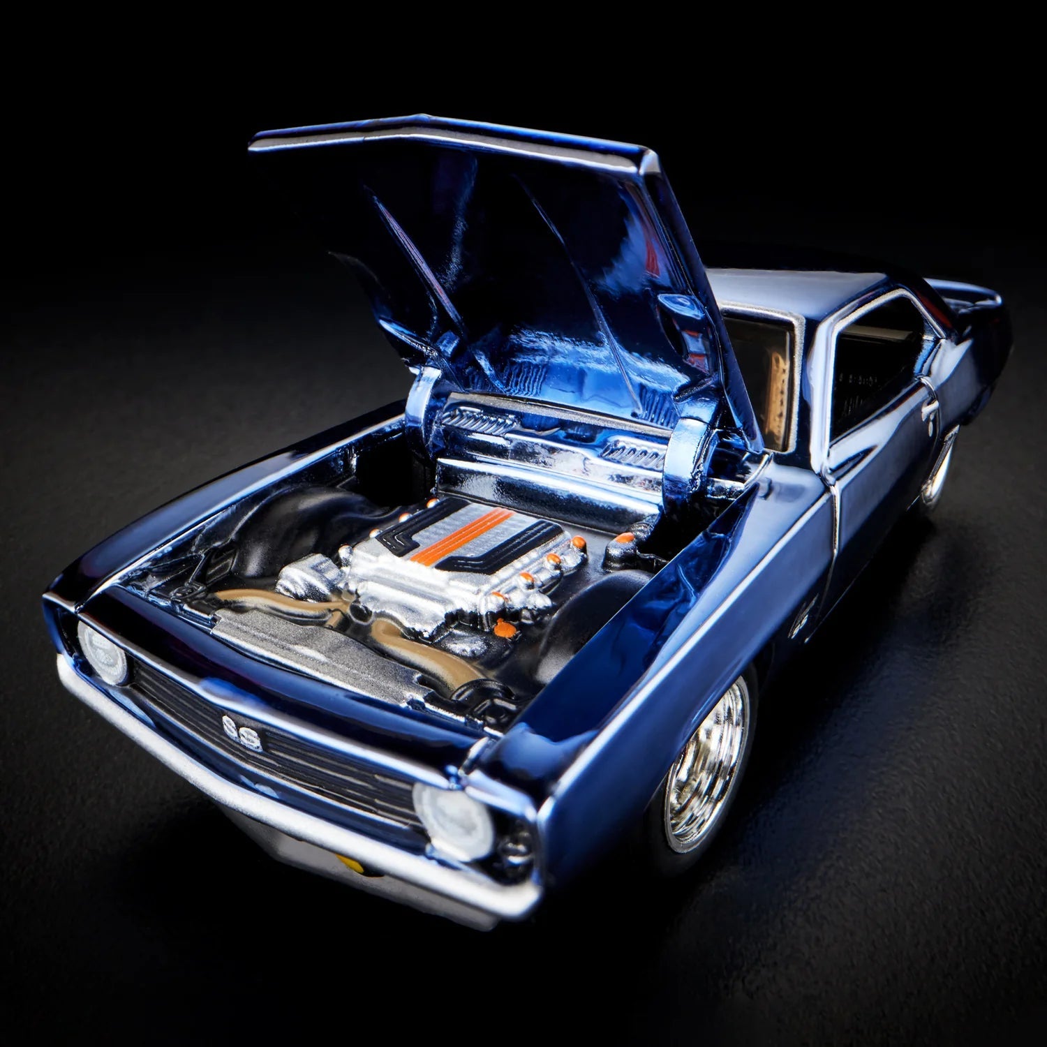 Auto a escala marca Hot Wheels RLC (Red Line Club), Modelo Camaro SS 1969 - Chido Toys