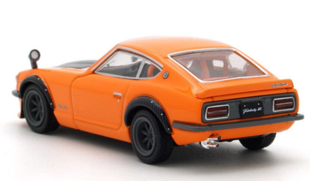 Auto a escala marca Inno64, Modelo Nissan fairlady Z Orange - Chido Toys