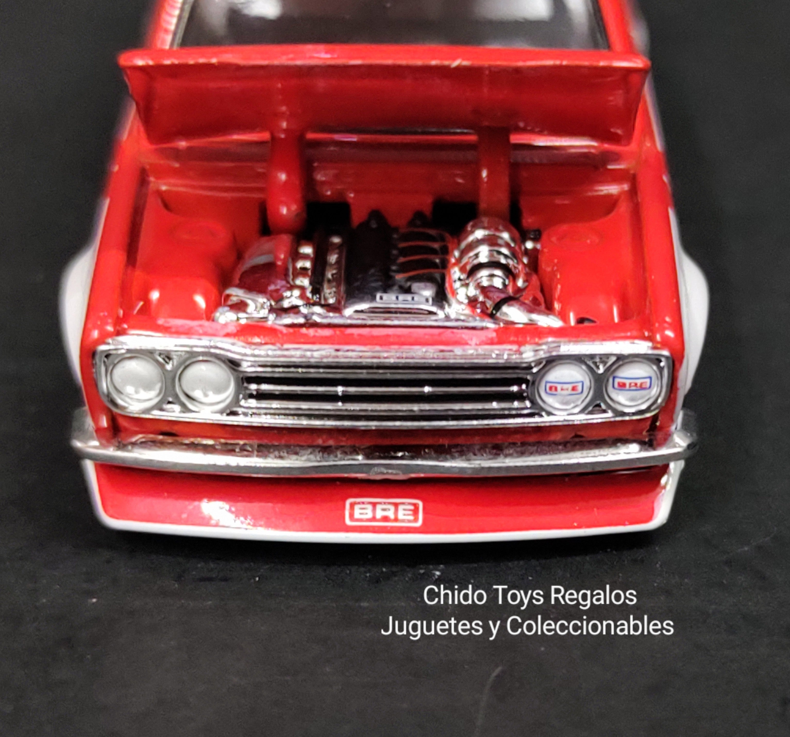Auto a escala marca Kaido - House Mini GT, modelo Datsun 510 Pro Street, edad 14+ - Chido Toys