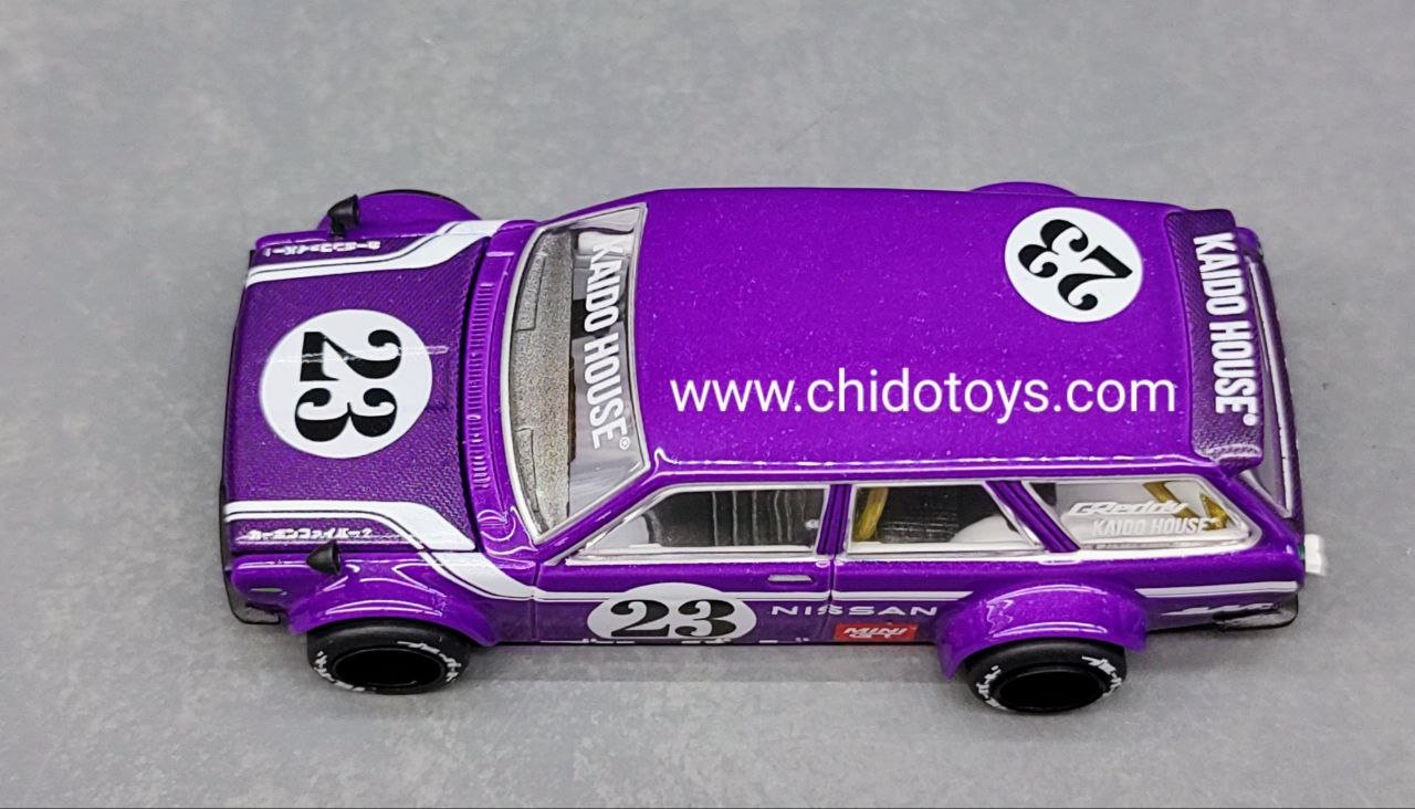 Auto a escala marca Kaido House & Mini GT, Modelo Wagon 510, Carbon Fiber V1 - Chido Toys