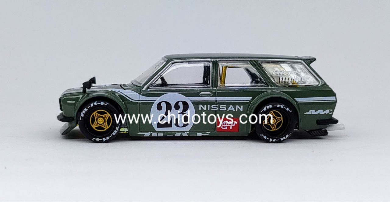 Auto a escala marca Kaido House, Modelo Datsun 510 Wagon Carbon Fiber V3 - Chido Toys