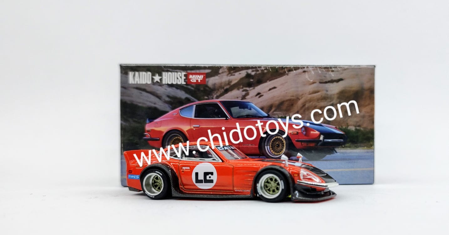 Auto a escala marca Kaido House, Modelo Nissan Fairlady Z, Larry Chen V1, color Naranja - Chido Toys
