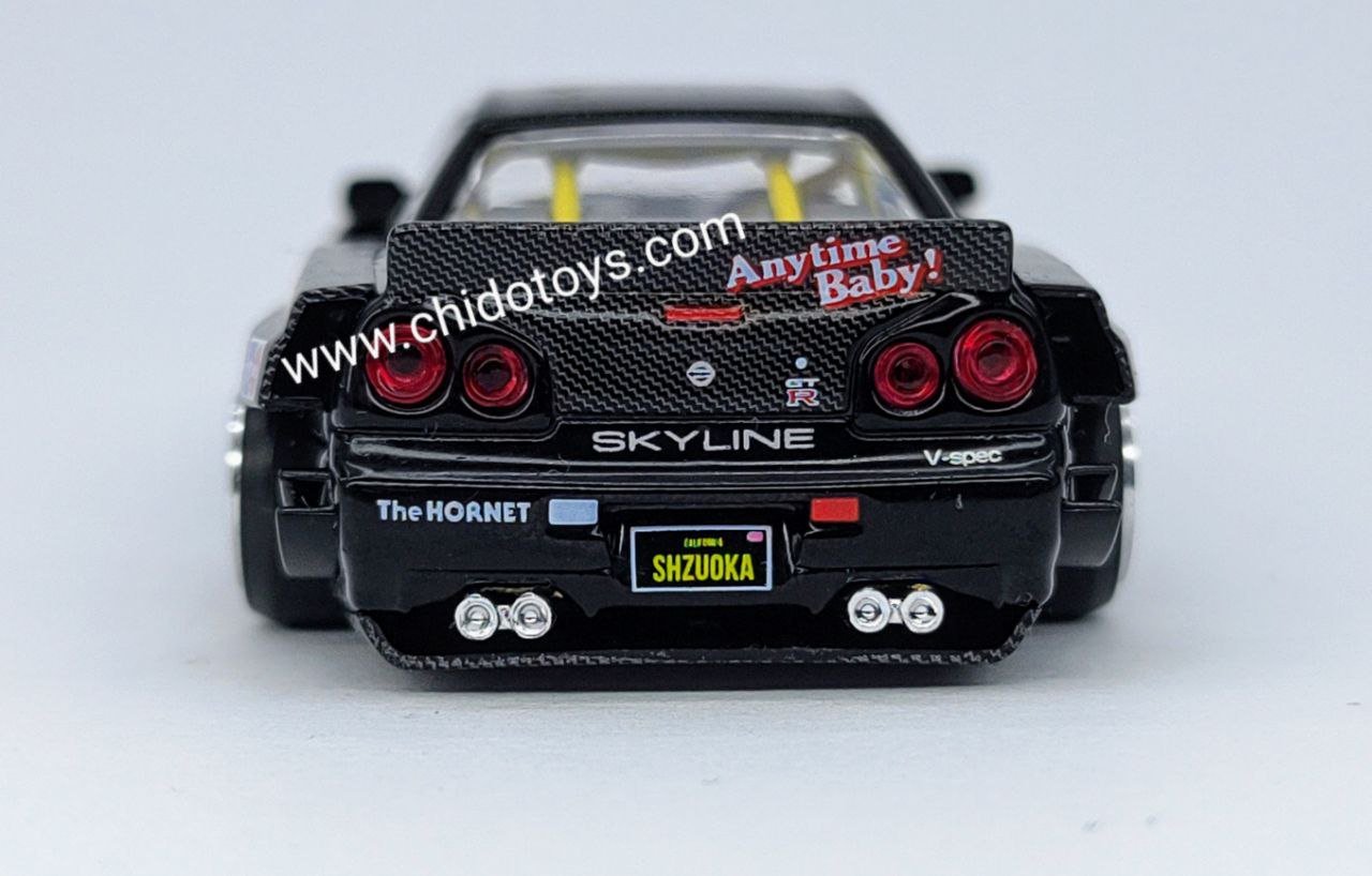 Auto a escala marca Kaido House & Tamiya, Modelo Skyline GT - R R34 "The Hornet" - Chido Toys