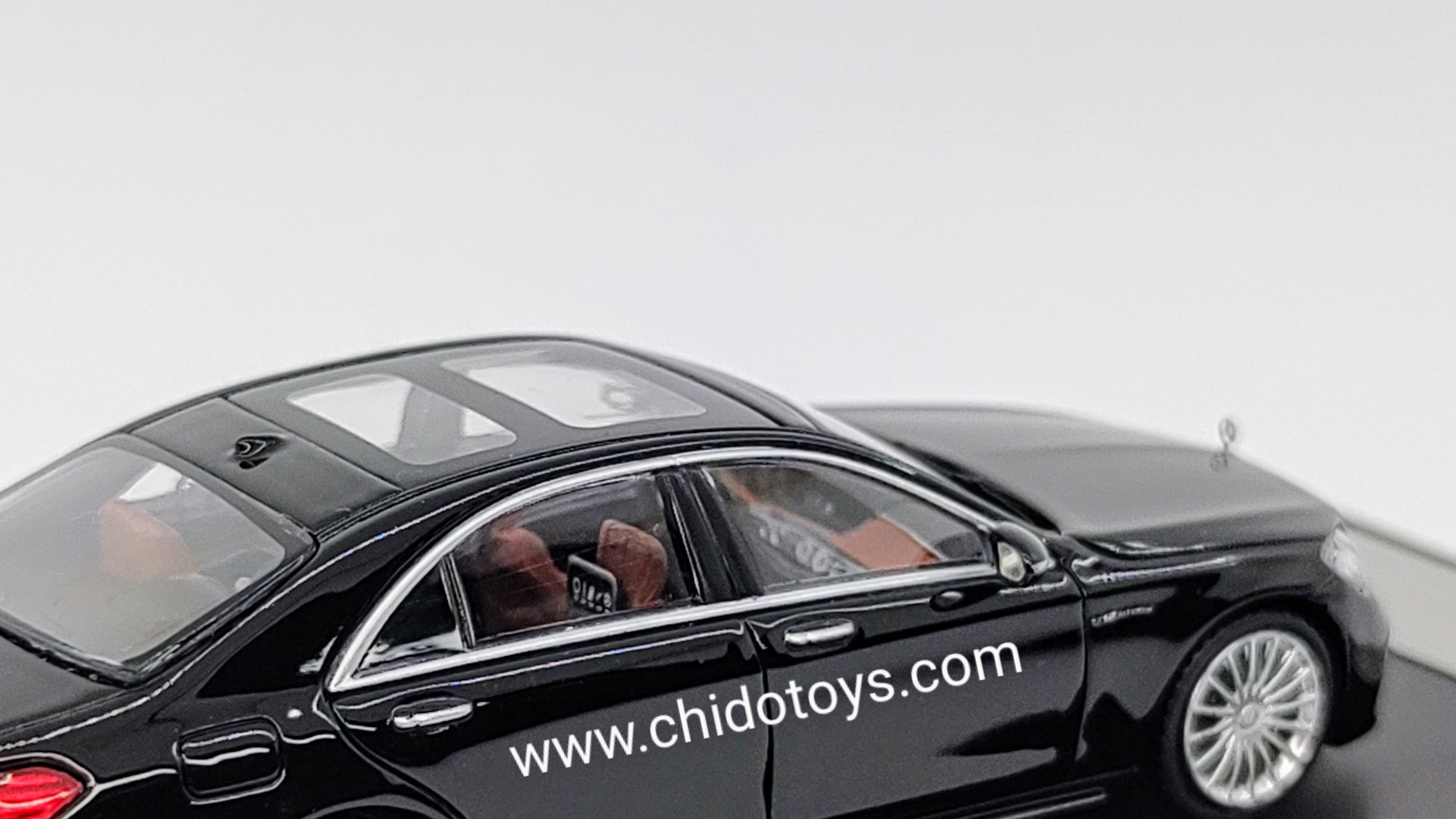 Auto a escala marca King Model, Modelo Mercedes Benz S65W222 - Chido Toys