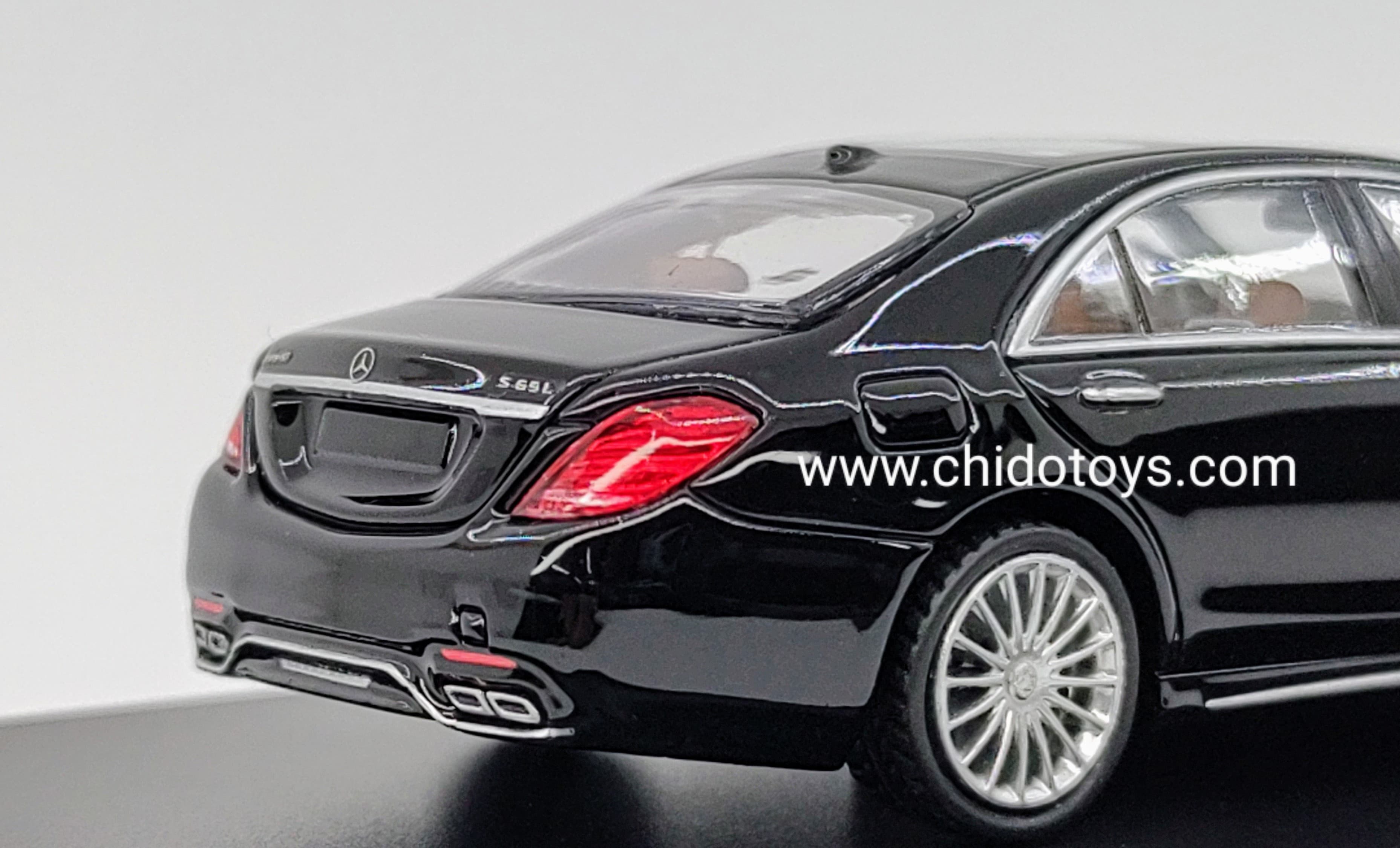 Auto a escala marca King Model, Modelo Mercedes Benz S65W222 - Chido Toys