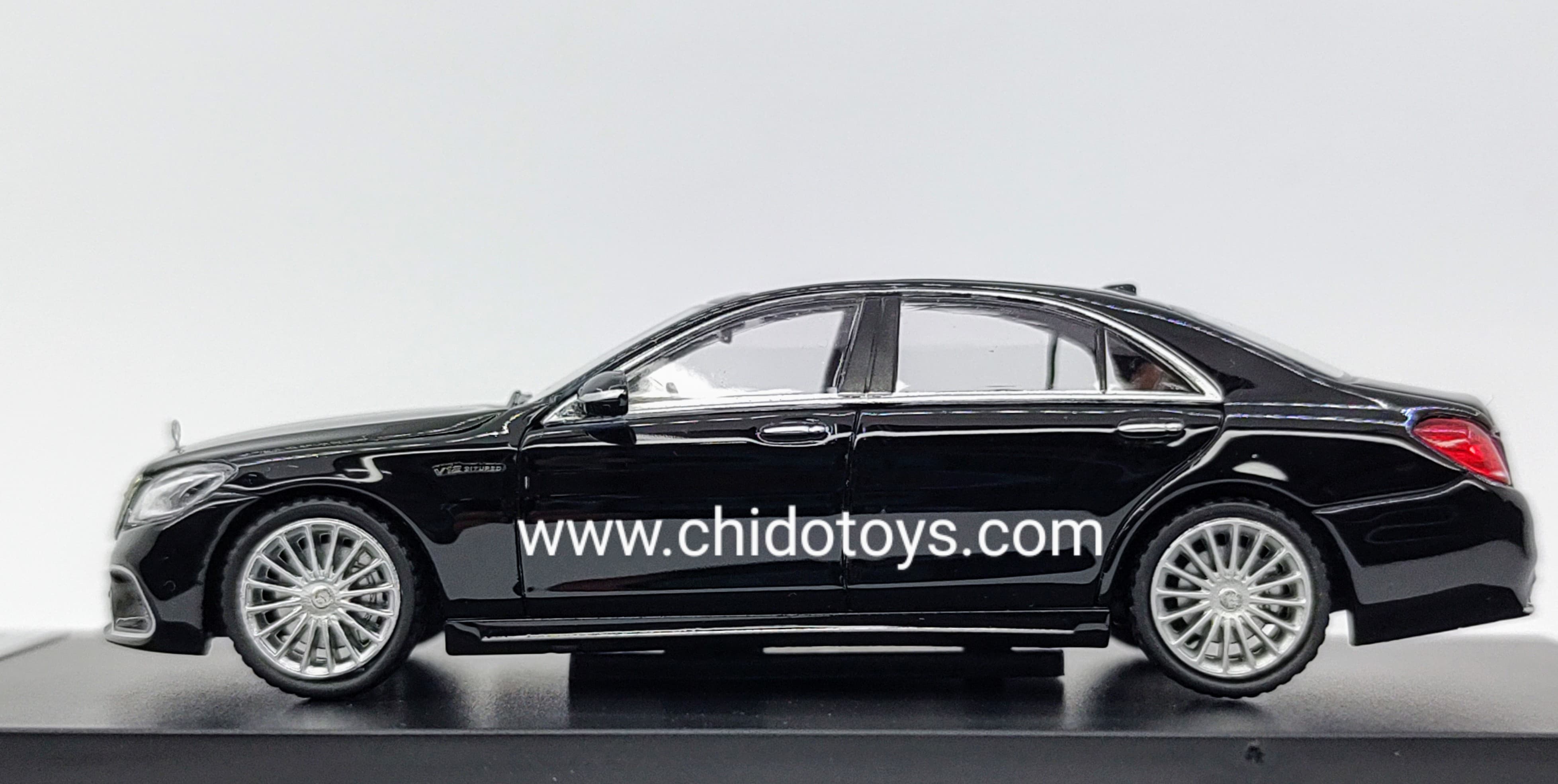 Auto a escala marca King Model, Modelo Mercedes Benz S65W222 - Chido Toys