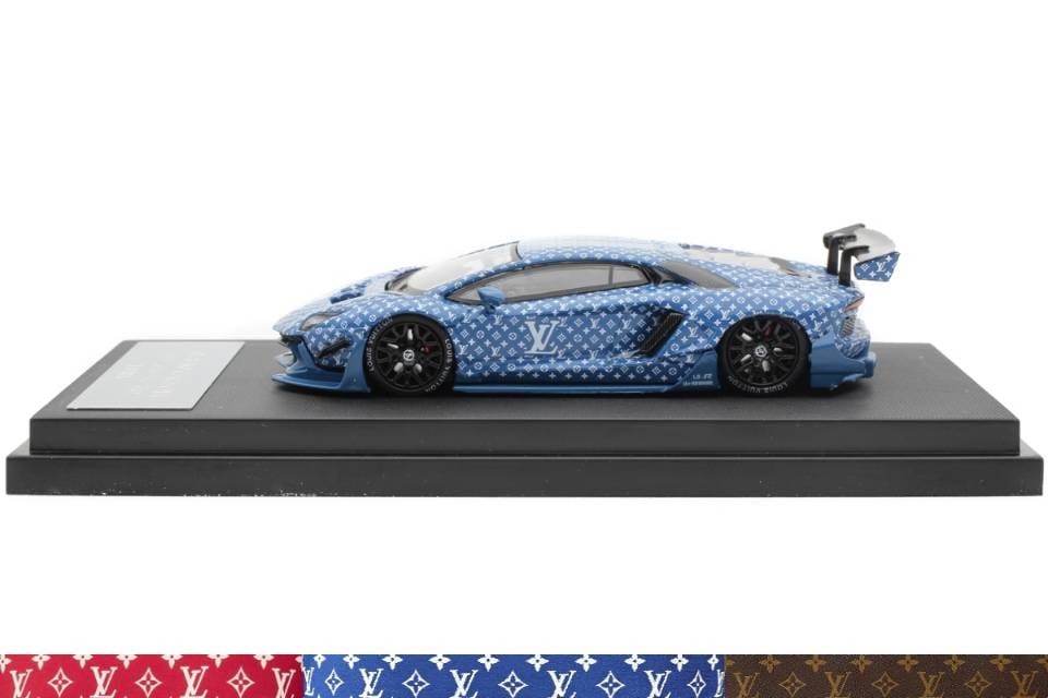 Auto a escala marca LBWK, Modelo Lamborghini Aventador 2.0 LP 700 - 4 - Chido Toys