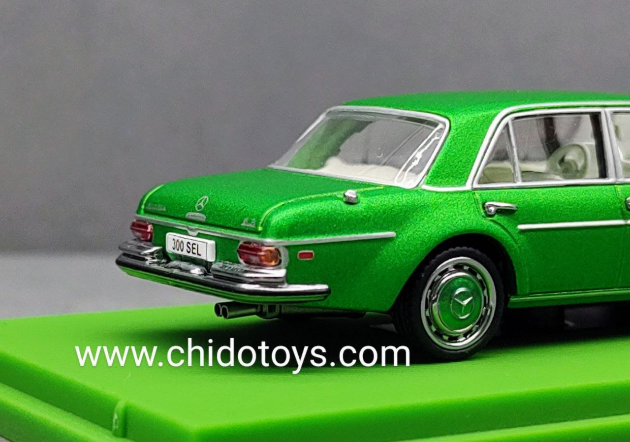 Auto a escala marca Liberty64, Modelo Mercedes Benz 300SEL - Chido Toys
