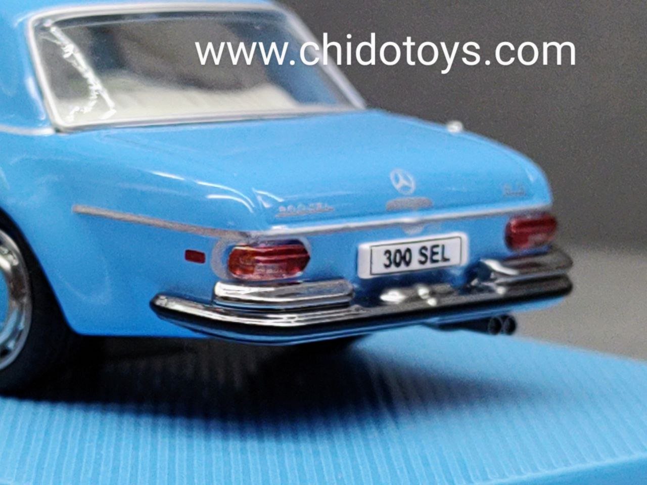 Auto a escala marca Liberty64, Modelo Mercedes Benz 300SEL - Chido Toys