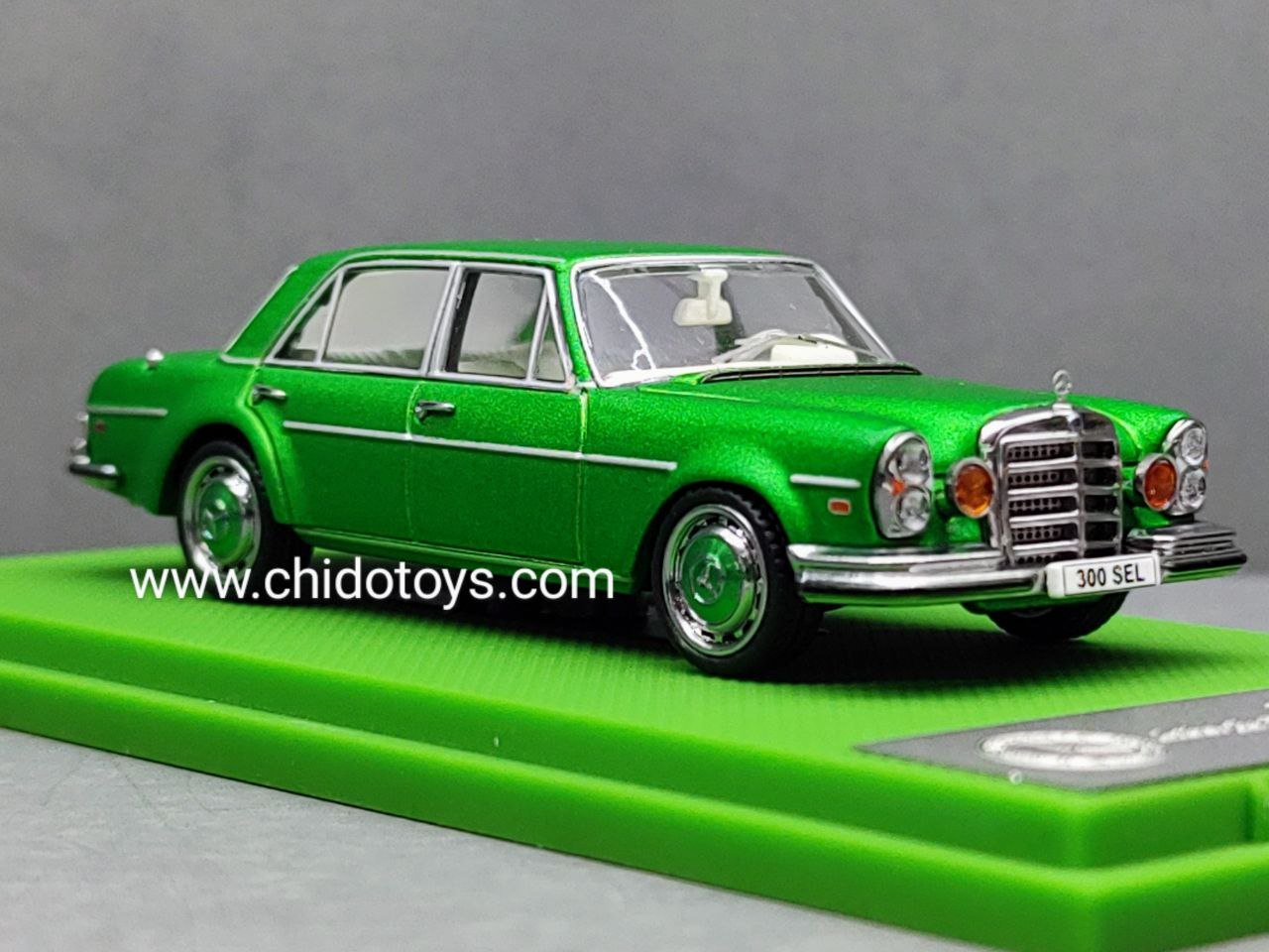 Auto a escala marca Liberty64, Modelo Mercedes Benz 300SEL - Chido Toys