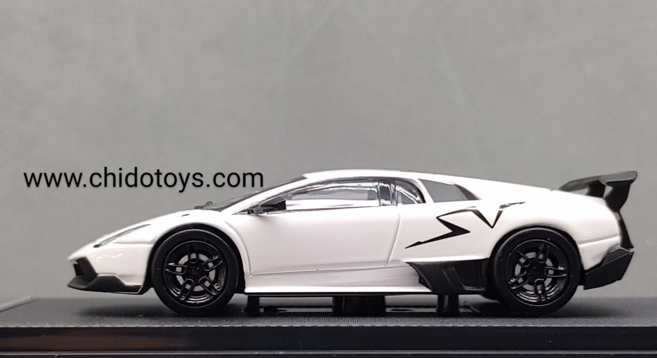 Auto a escala marca Maxwell, Modelo Lamborghini Murciélago LP670 - 4 SV - Chido Toys