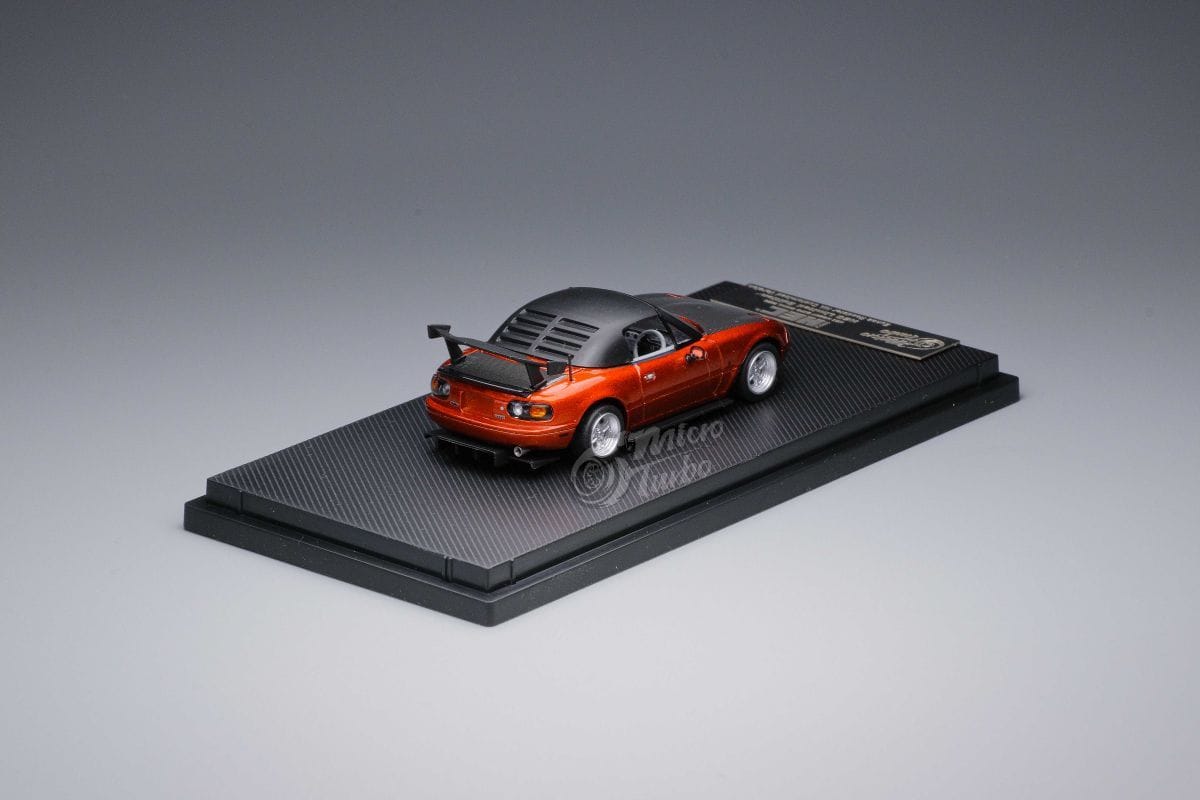 Auto a escala marca Micro Turbo, Modelo MX5, Eunos Roadster NA Customized Versión, Hobbie Expo China 2023 - Chido Toys
