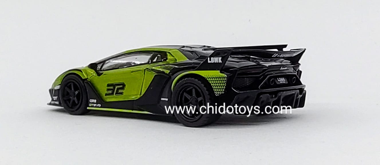 Auto a escala marca Mini GT, Modelo LB - Silhouette WORKS, Lamborghini Aventador GT EVO Lima - Chido Toys