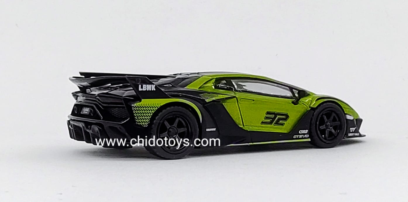 Auto a escala marca Mini GT, Modelo LB - Silhouette WORKS, Lamborghini Aventador GT EVO Lima - Chido Toys