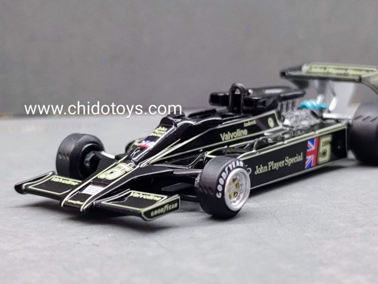 Auto a escala marca Mini GT, Modelo Lotus 78 #5, Gran Premio 1977 - Chido Toys