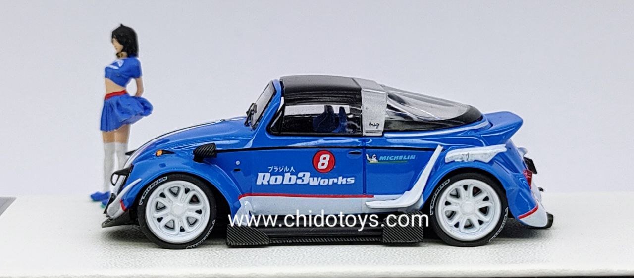 Mini Station Beetle RWB azul 1:64 con figura, base y capelo acrílico, llantas de goma