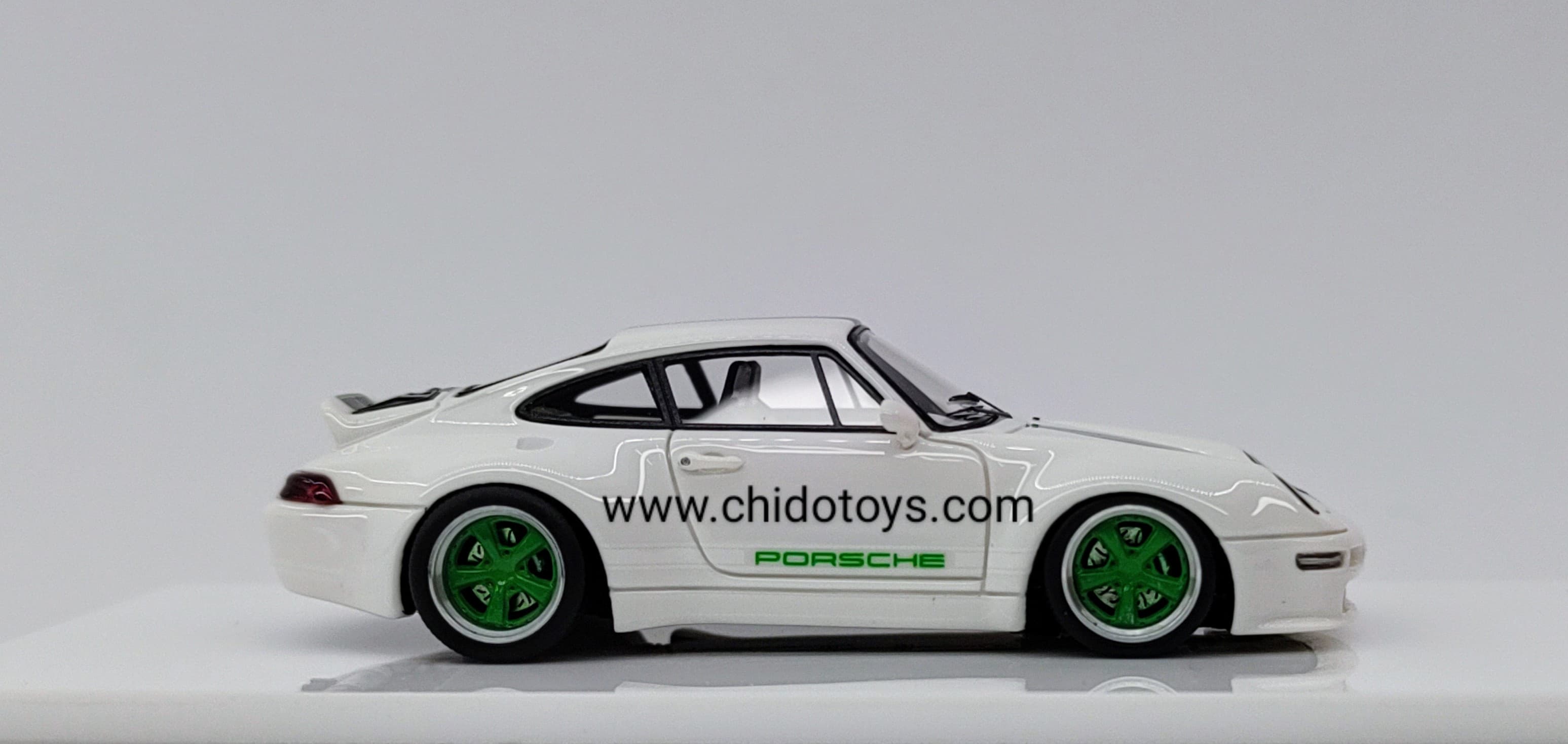 Auto a escala marca MY64, Modelos GUNTHER. Edición Limitada y Detallada al Máximo - Chido Toys