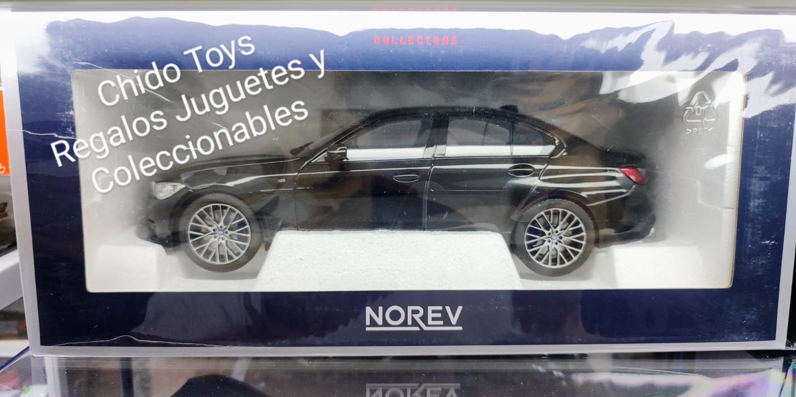Auto a escala marca NOREV Modelo BMW, SERIE 3 (G20) 330i 2019 - Chido Toys