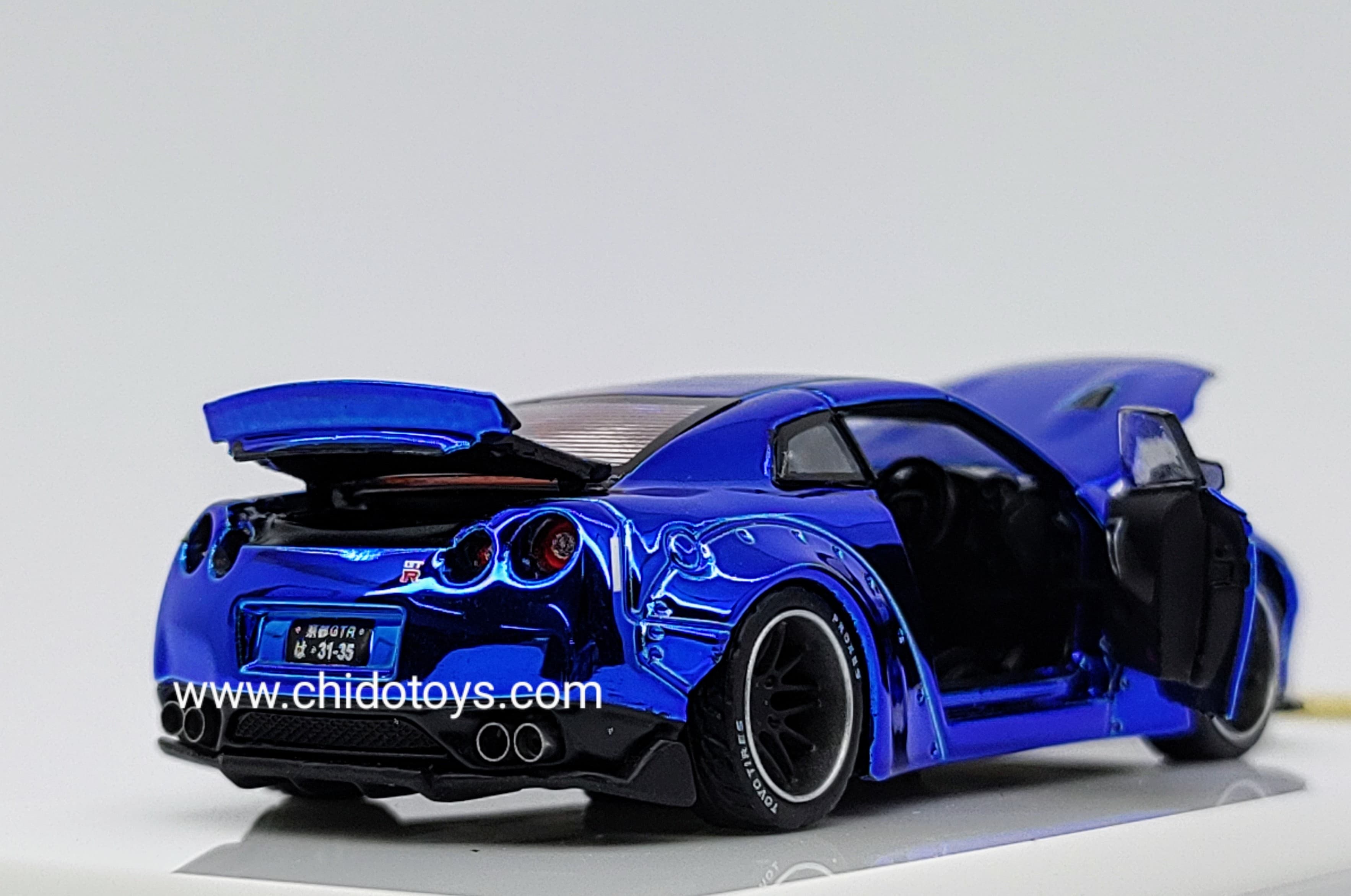 Auto a escala marca Old Time, Modelo Nissan GT - R (R35) - Chido Toys