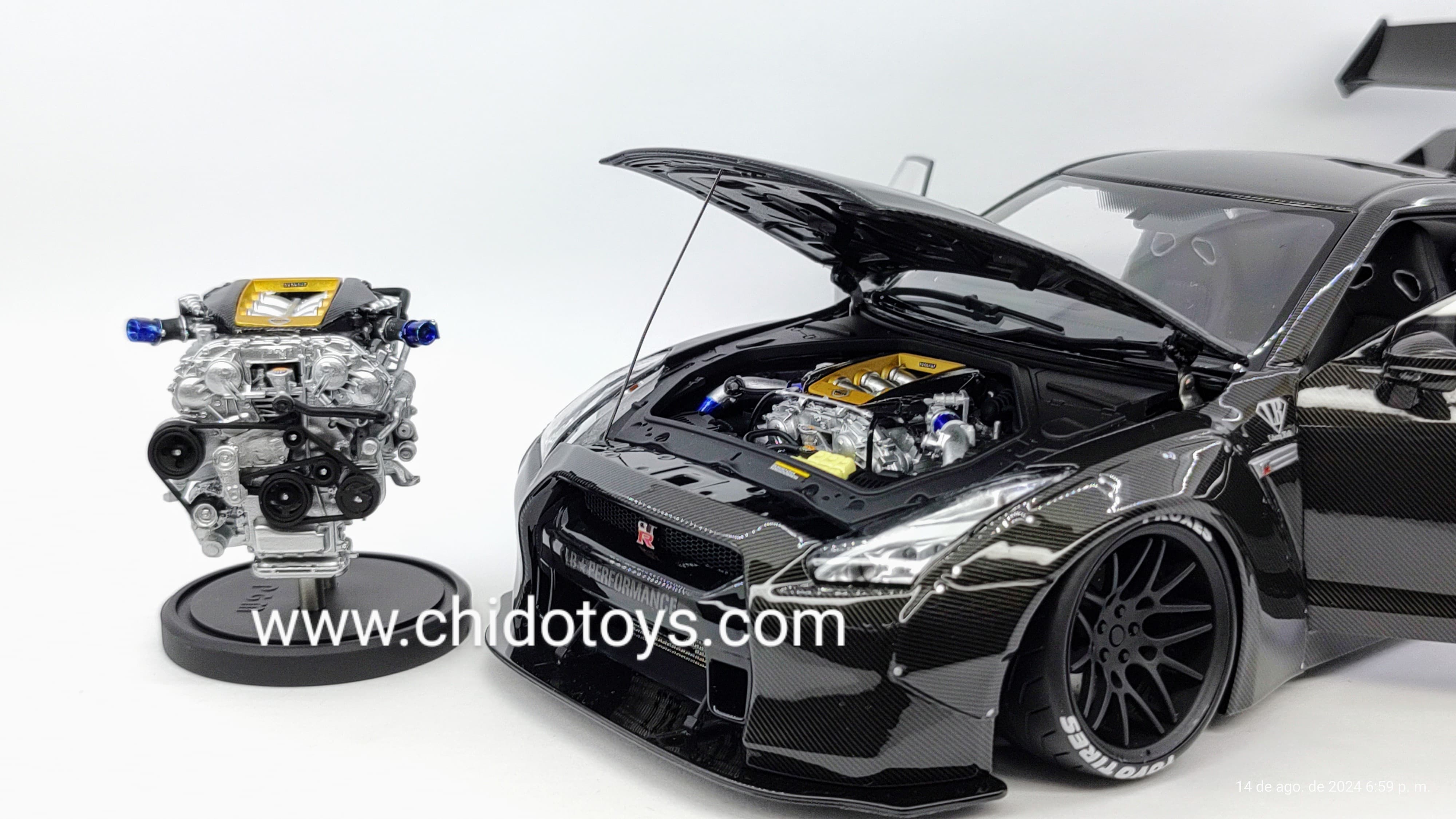 Nissan LBWK GT-R R35 PGM escala 1:18 edición exclusiva HEC 2024 vista frontal