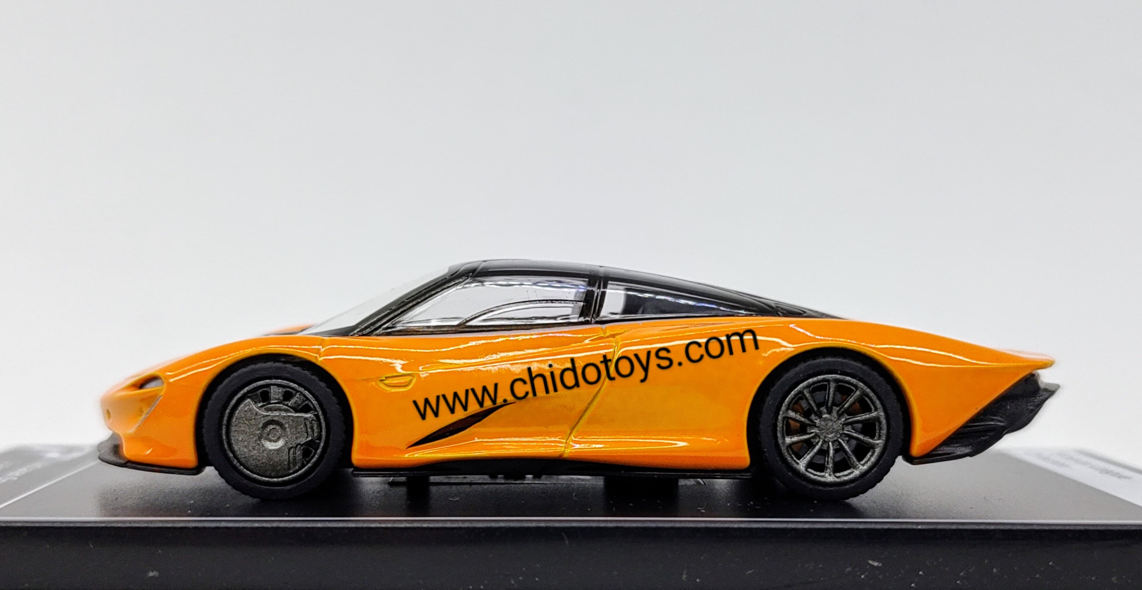 Auto a escala marca Poster Cars, Nueva Serie 2023; cada pieza desde un precio - Chido Toys