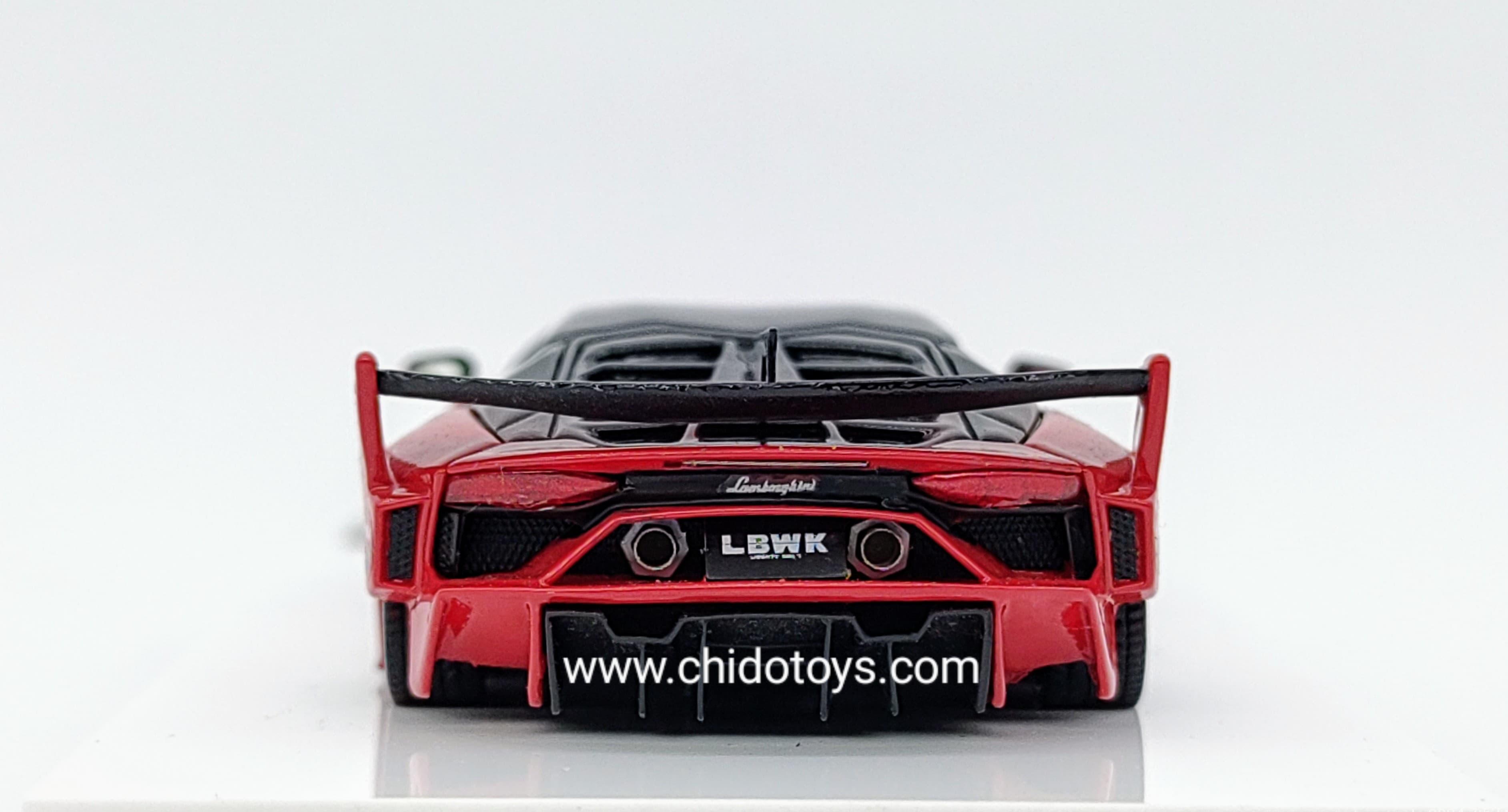 Auto a escala marca Scale Mini, Modelo LB - Silhouette Works Aventador GT EVO - Chido Toys