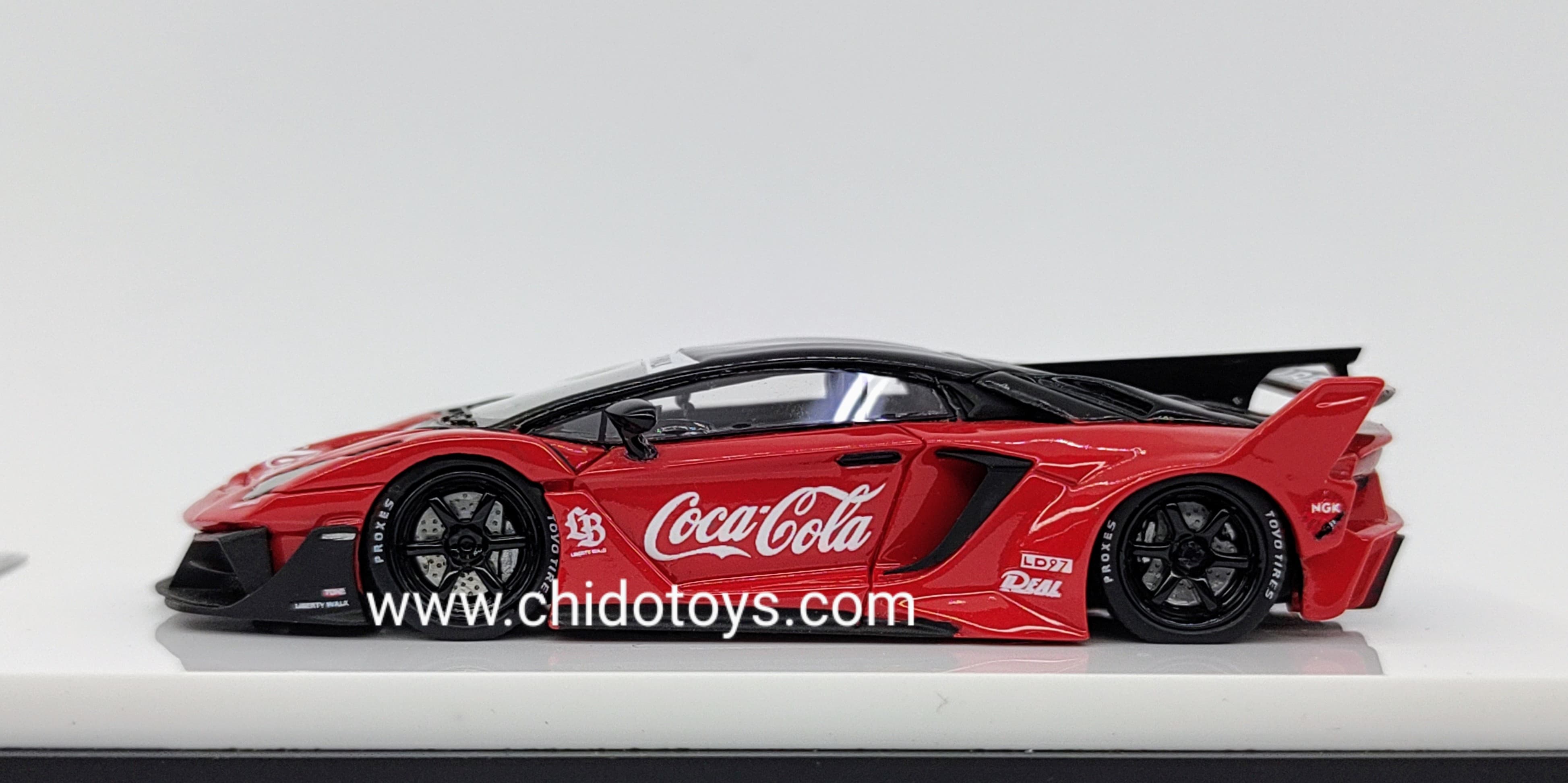 Auto a escala marca Scale Mini, Modelo LB - Silhouette Works Aventador GT EVO - Chido Toys