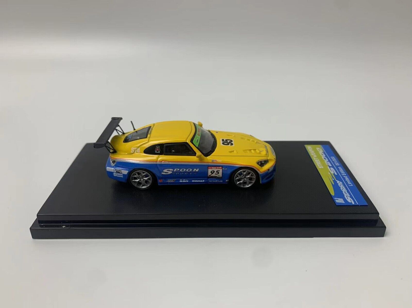 Auto a escala marca Street Weapon, Modelo Honda S2000 - Chido Toys