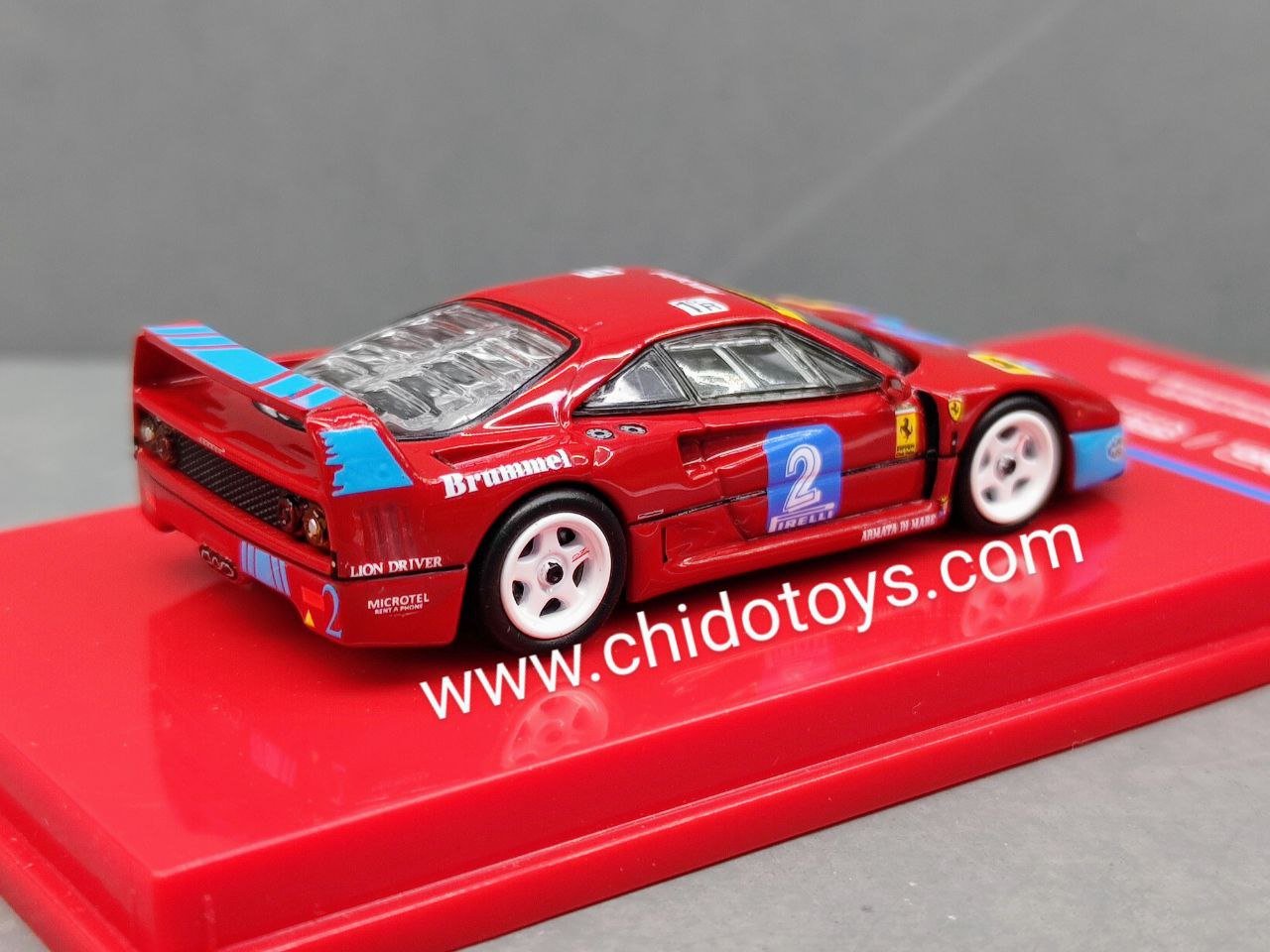 Auto a escala marca Tarmac, modelo Ferrari F40 GT Italian GT Championship 1992. - Chido Toys