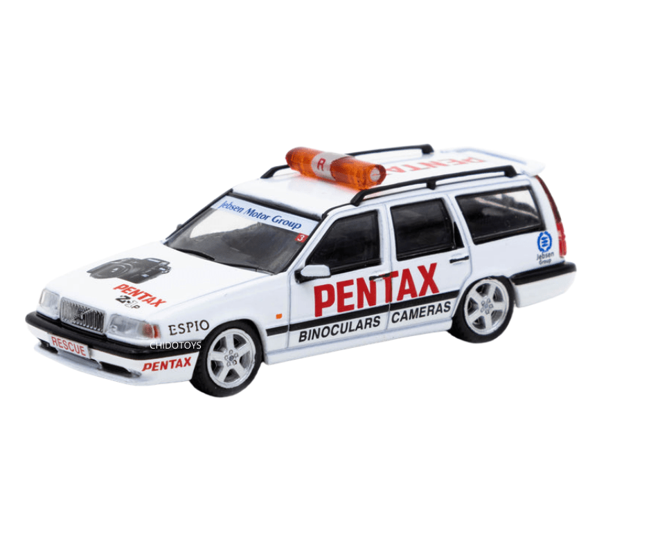Auto a escala, marca Tarmac, modelo Volvo 850 Estate Macau, color blanco, 14+ - Chido Toys